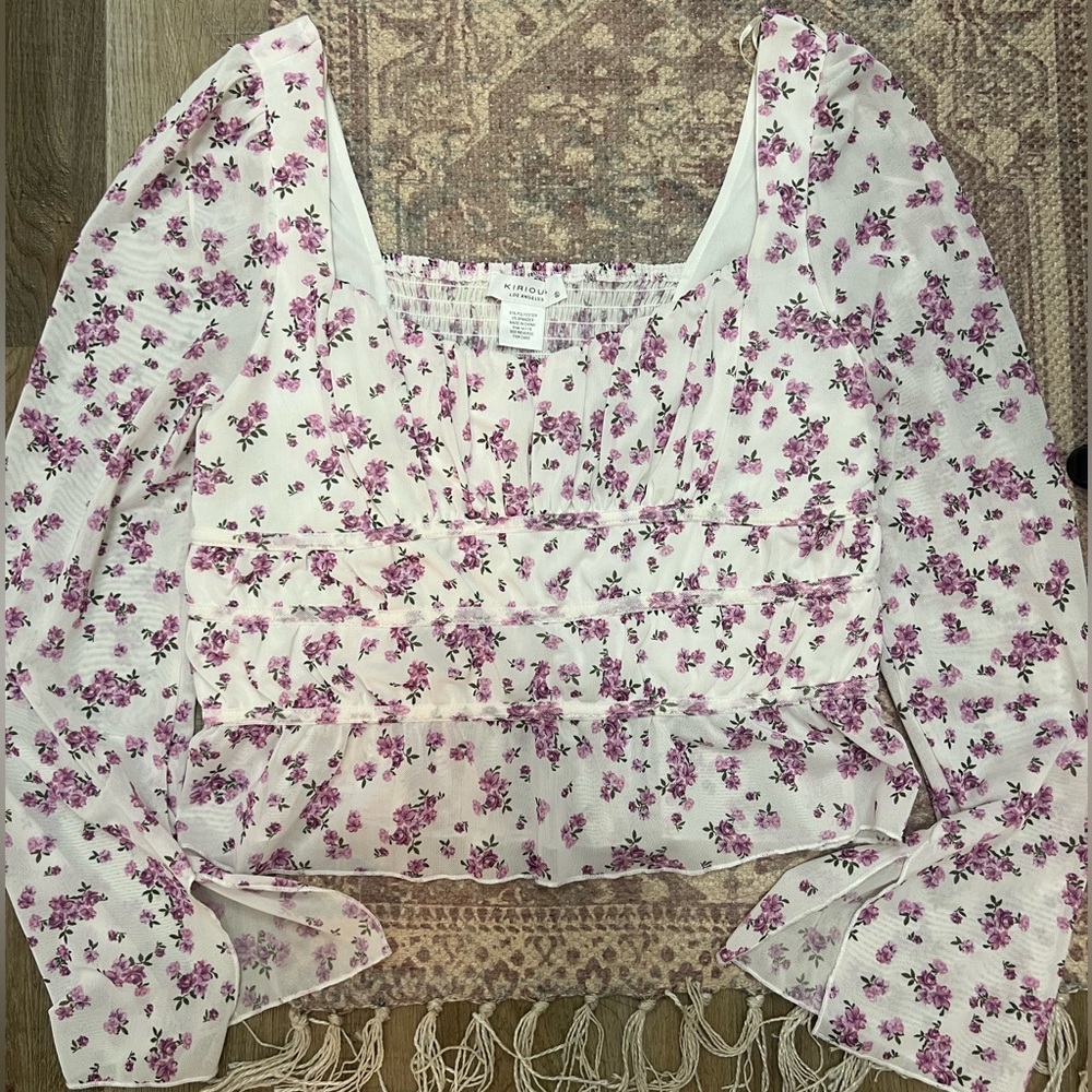 FLORAL BLOUSE NWOT